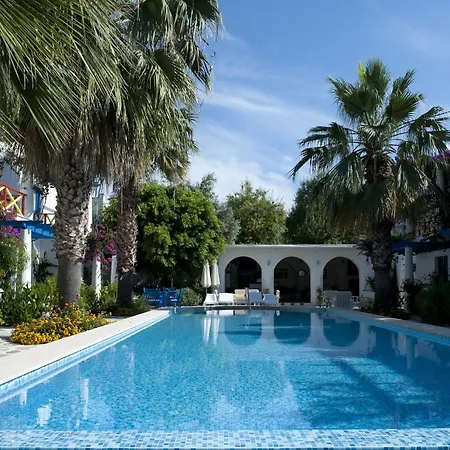 Su - Hotel 3*